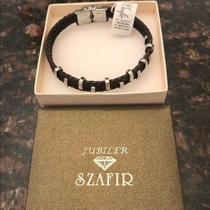 NWT Mens Leather Bracelet